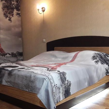 Apartment Тeslenka11 Кривой Рог Екстериор снимка
